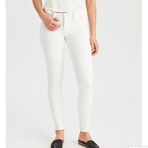 NWOT. American Eagle Denim X jegging.